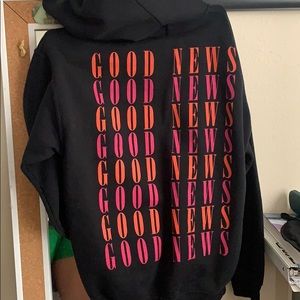 UO GOOD NEWS HOODIE SIZE S